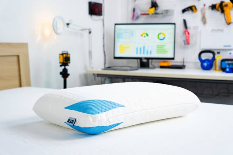 Best Pillows for Shoulder Pain - Best Neck Support - Bear Pillow